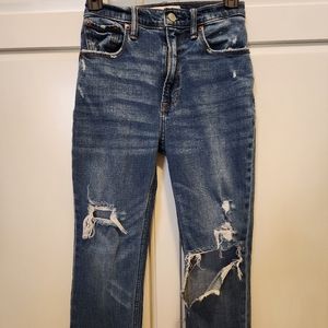 Abercrombie and Fitch Jeans in a size 24 (00)